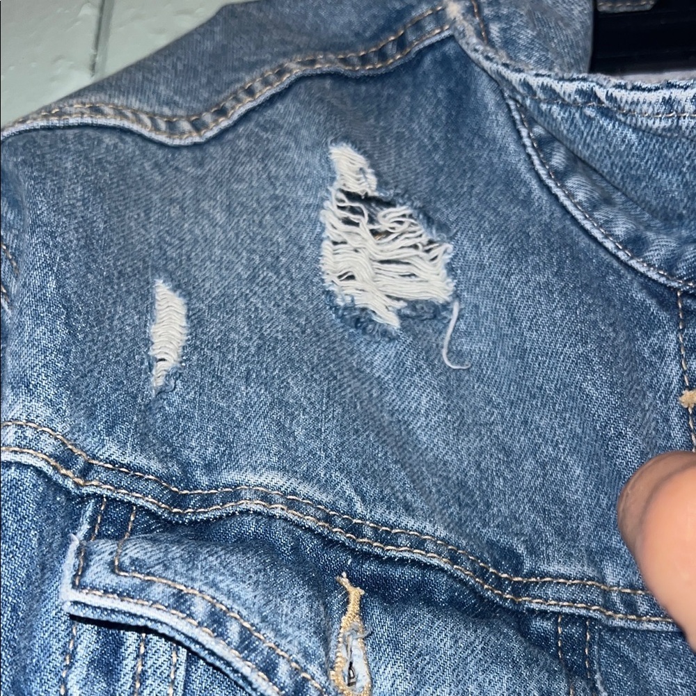 Old Navy Blue Denim Jean Jacket - Women's Casual Button Front - Picture 4 of 9